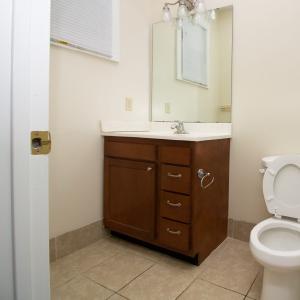 bathroom.jpeg